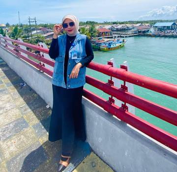 Fashion Jadul yang Kembali Trend Populer di 2025