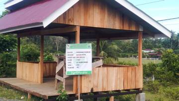 Warga Tanjung Bunga Bangun Poskamling