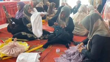 Desa Ujong Baroh Lomba Merangkai Ekraf Tempat Souvenir 