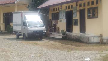 Mobil Antar Makanan Bergizi ke SD Pasi Aceh