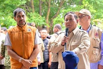 Presiden Prabowo Tinjau Dampak Banjir di Aceh Tamiang