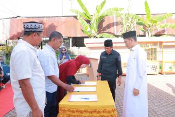 Bupati Aceh Barat Serahkan Bantuan Steling