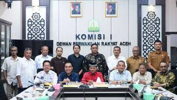 Komisi I DPR Aceh Terima Audiensi SMSI Aceh