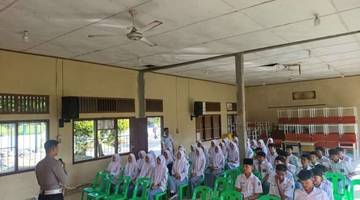 Satlantas Polres Aceh Jaya Edukasi Pelajar Sekolah 