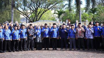 Bupati Nagan Raya Serahkan SK PPPK Paruh Waktu