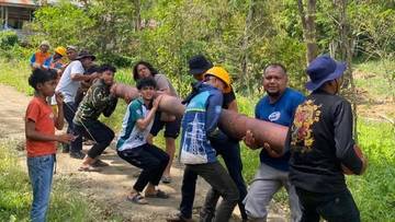 Mahasiswa UTU Bantu Rehabilitasi Jaringan Listrik Pascabencana