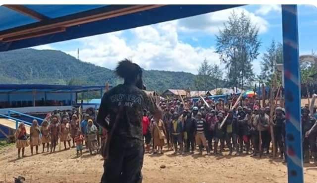 Gotong Royong Masyarakat Distrik Topiyai Warnai Muspasmee VIII 