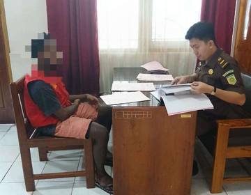 Tersangka Pencurian di Nabire Resmi Diserahkan Ke Kejari