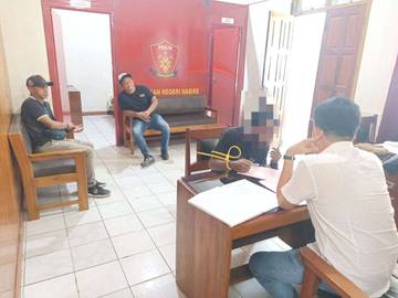 Polsek Nabire Barat Serahkan Tersangka Curas ke Kejari