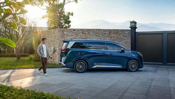 Mobil Listrik Premium "Denza" Merebut Hati Konsumen Indonesia