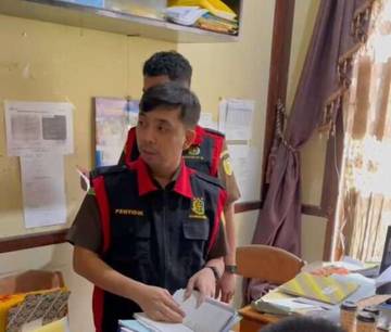Kejari Geledah DPRK Nabire, Usut Korupsi Perjadis