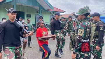Satgaster Yonif 754/Kostrad Latih Anak Sugapa PBB
