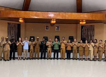 Pemerintahan Distrik Hoya yang Berjalan Tanpa Kantor
