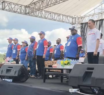 Gubernur Papua Tengah Siapkan Langkah Strategis Kebangkitan Otomotif