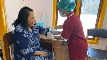 "Senator Peduli", DPD-RI Gelar Donor Darah di Nabire
