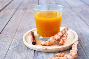 Resep Minuman Kunyit Asam Segar Alami Tradisional
