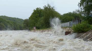 Banjir Bandang: Karakteristik, Penyebab, Dampak, dan Upaya Mitigasi