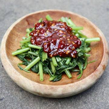 Rujak Kangkung, Kuliner Tradisional Segar Favorit Masyarakat