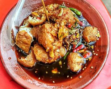 Tahu Gejrot Pedas Manis Khas Cirebon Menggugah Selera