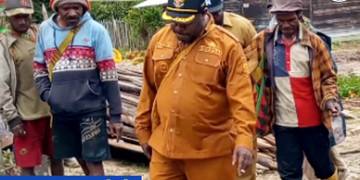 Pemkab Dogiyai Perkuat Keamanan Lingkungan Libatkan Pemuda