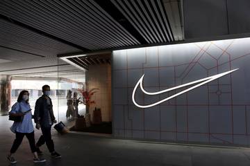 Raksasa Sepatu Nike PHK 775 Karyawan
