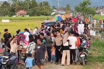 Rekreasi Murah Di Hamparan Sawah Di Nabire