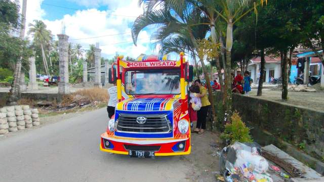 Inspirasi Petrus Wau Dibalik “Mobil Wisata” Untuk Anak-anak