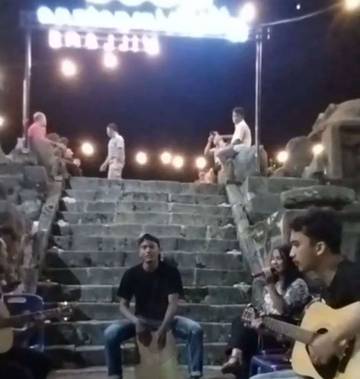Akhir Pekan, Tonton Live Music Karang Taruna Hilisimaetano
