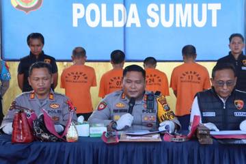 Konferensi Pers Tiga Kasus Kriminal di Nias Selatan