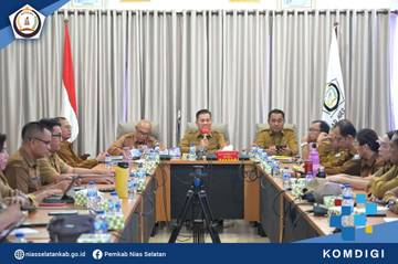 Bupati Nias Selatan Pimpin Rapat Rutin Evaluasi Kinerja