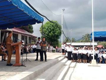 Bupati Nisel Serahkan SK PPPK Paruh-Waktu di Lolowau