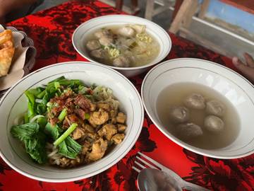 Kuliner Mie Ayam dan Bakso Laris di Nunukan