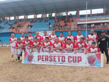 Gubernur Zainal Paliwang Perkuat Kaltara FC di Nunukan