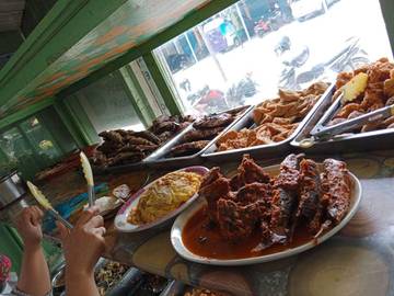 Buka Puasa, Hindari Makanan Terlalu Pedas