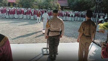 Polisi Tanamkan Disiplin dan Kesadaran Hukum Sejak Dini