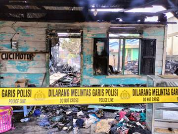 Detik-Detik Api Membesar di Jalan Sanusi