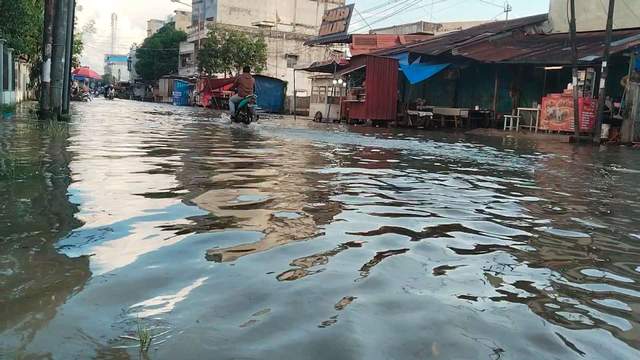 Hoaks, Air Laut Padang Surut akan Datang Gelombang Besar