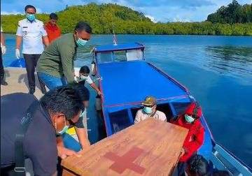 Layanan Ambulan Laut Pengantar Jenazah Bagi Warga Mentawai