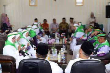 CJH Padang Panjang Dilepas ke Asrama Haji