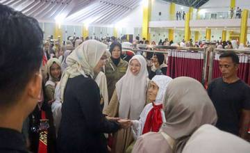 Tangis Haru Sambut Kepulangan Jamaah Haji Dharmasraya