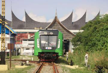 KA Minangkabau Ekspres Dorong Kunjungan Wisatawan ke Sumbar