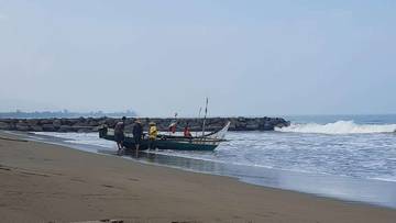 Memancang Harapan di Kampung Nelayan Merah Putih