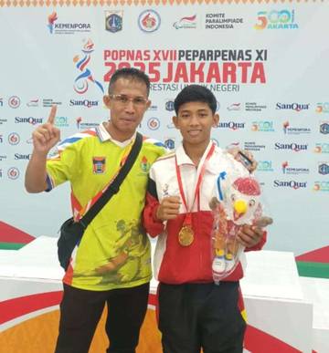 Gulat Sumbar Raih Emas Perdana POPNAS 2025