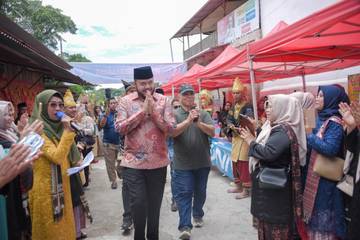 Festival Marandang Dukung Padang Kota Gastronomi