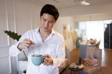 Manfaat Minum Teh Hangat Pagi Hari