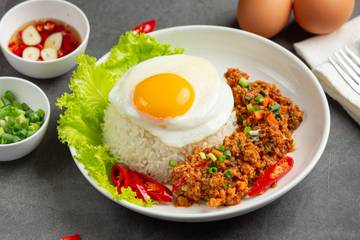 Nutrisi dalam Sepiring Nasi Goreng