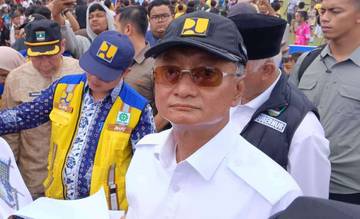 Menteri PU Pastikan Stadion Agus Salim Segera Direnovasi