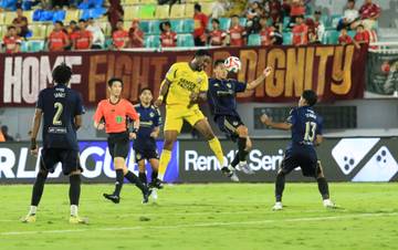 Semen Padang FC Tahan PSM Makassar Tanpa Gol