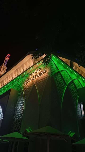 Menelusuri Keindahan Mesjid Asy-Syura DPRD Sumatera Barat