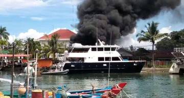 Tiga Speed boat Terbakar di Muara Padang
